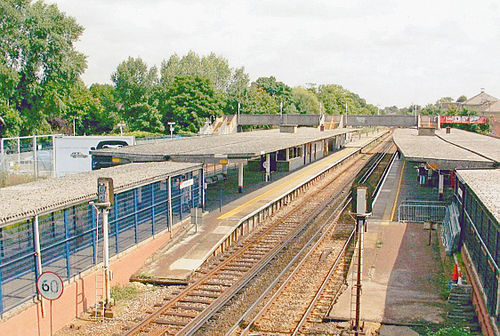 Twickenham railway station